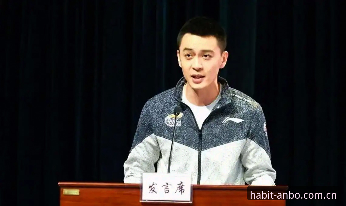C罗压力值飙升？杨鸣世界杯前锋进球潮全面评测